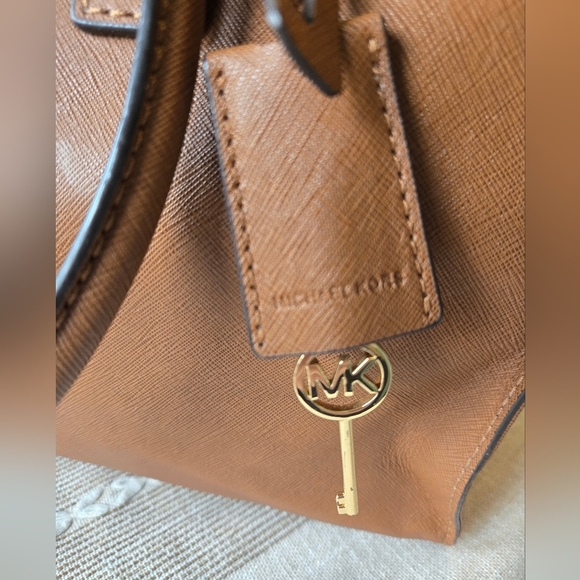 Michael Kors Hamilton Handbag Tan Brown - Picture 11 of 12